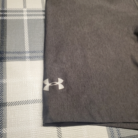 Grey Under Armour Biker Shorts XS - Picture 2 of 6